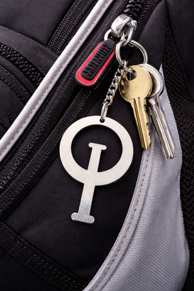 Q Metal Anahtarlık - Paslanmaz Çelik Şık ve Dayanıklı Tasarım 1900